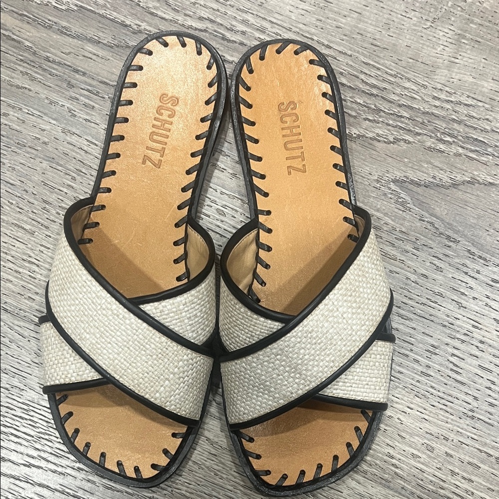 SCHUTZ Women's Black and White Cross Strap Sandals
